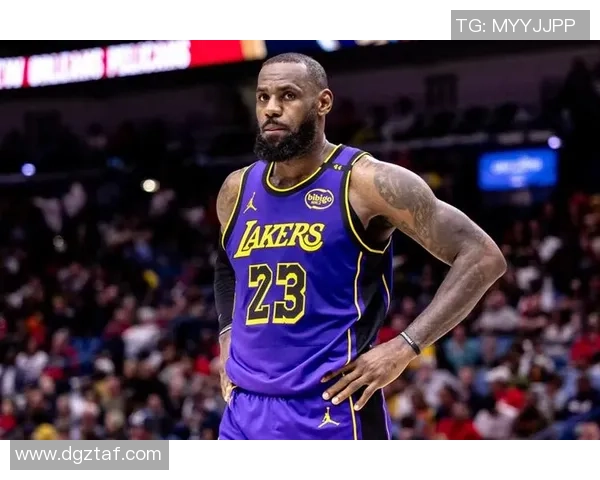 詹姆斯：从篮球巨星到社会影响力的全方位探索与启示