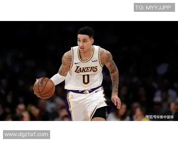 阿甲萨斯菲尔德与飓风的激烈对决引发球迷热议与期待