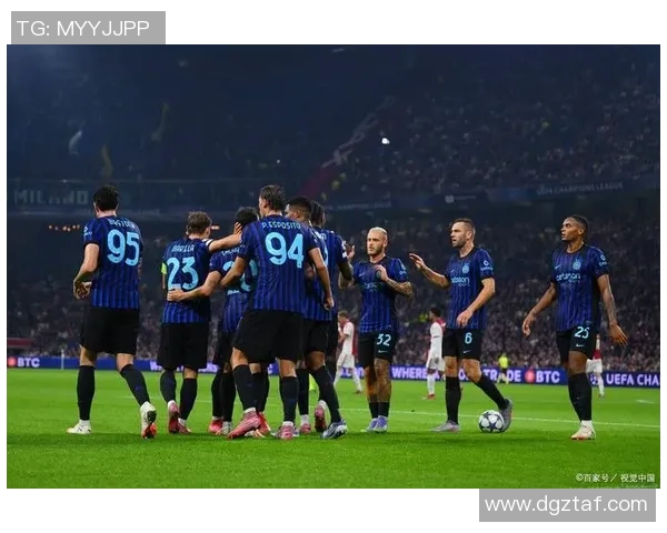 尤文图斯与热刺在球场上的激烈对决与精彩瞬间回顾 尤文图斯与热刺在球场上的激烈对决与精彩瞬间回顾